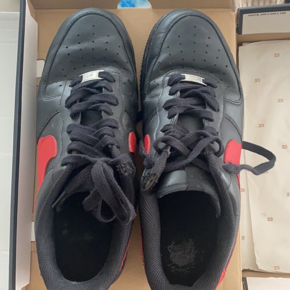 AF1 - Picture 2 of 4